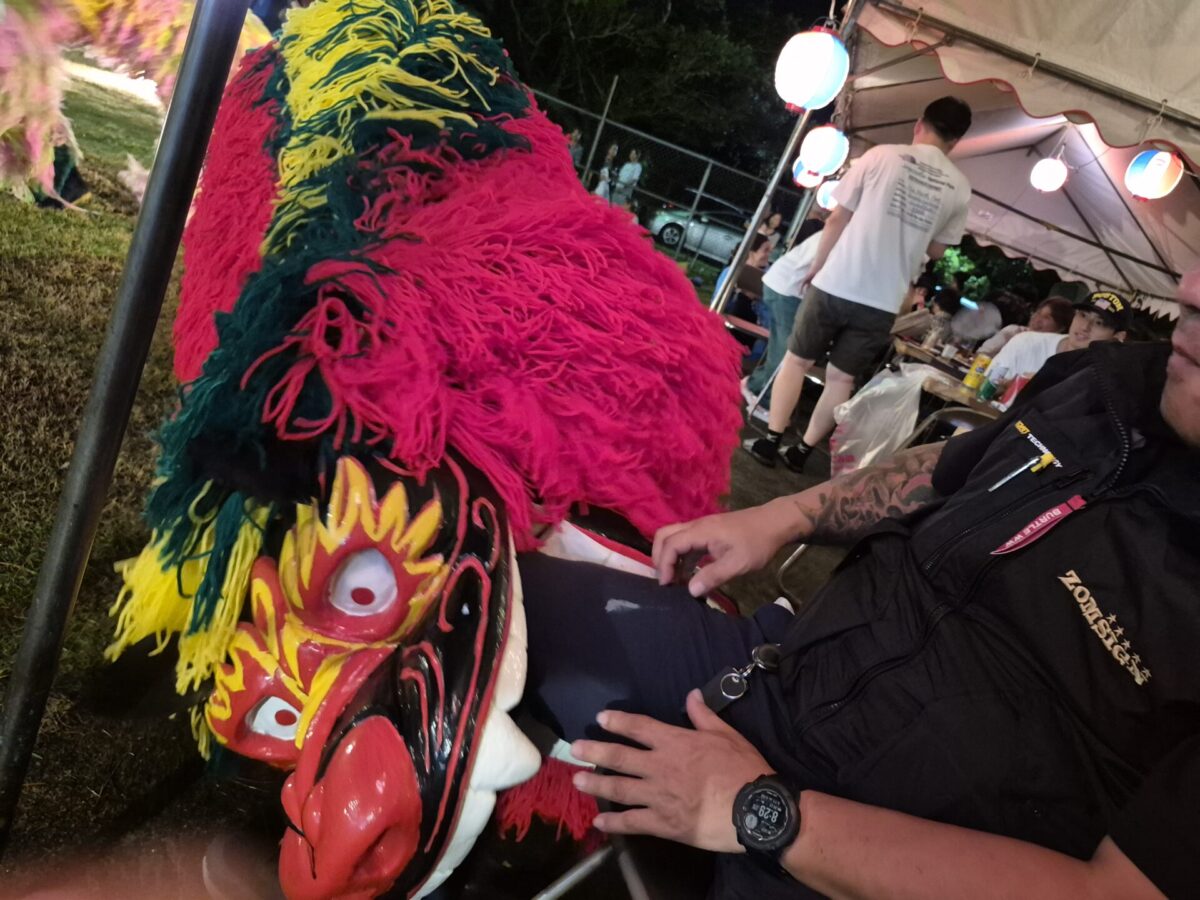 胡屋・仲宗根 獅子舞
仲宗根　朋成