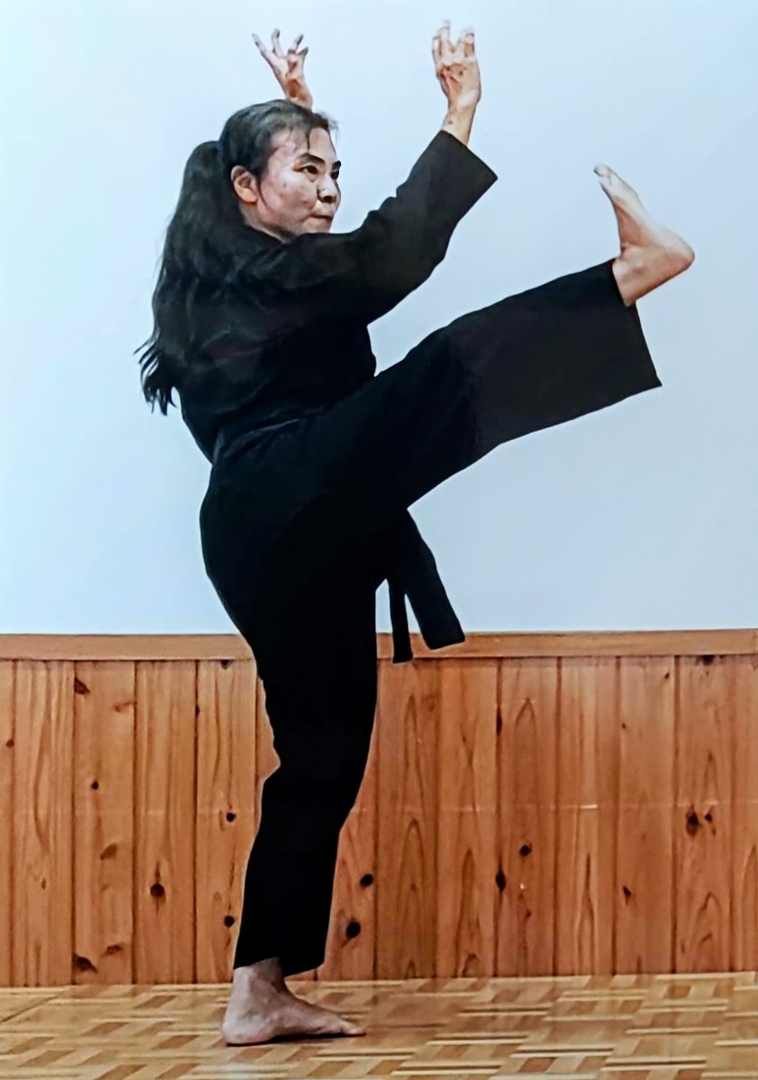 Kimiko Motomachi　／　 Inheritor of both 『Yoshiki taikyokuken』and『Sohen taikyokuken』

Nobeoka　city
Tai Chi